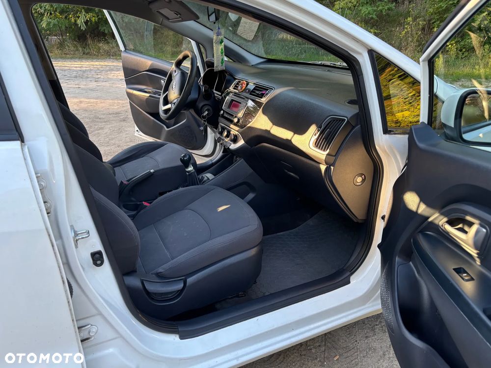 Kia Rio 1.2 M - 6