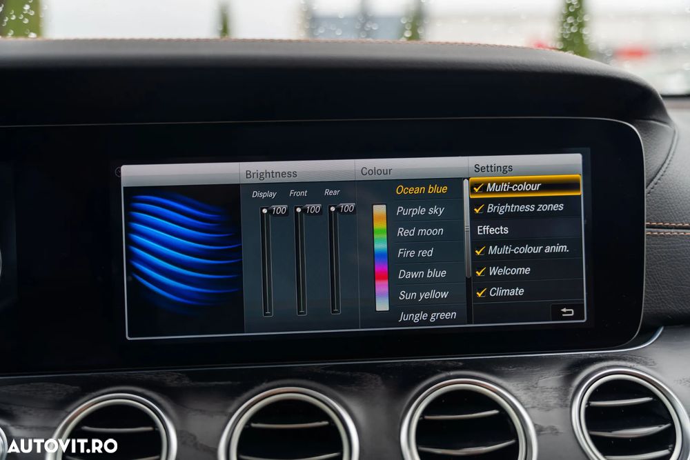 Mercedes-Benz E 300 9G-TRONIC AMG Line - 40
