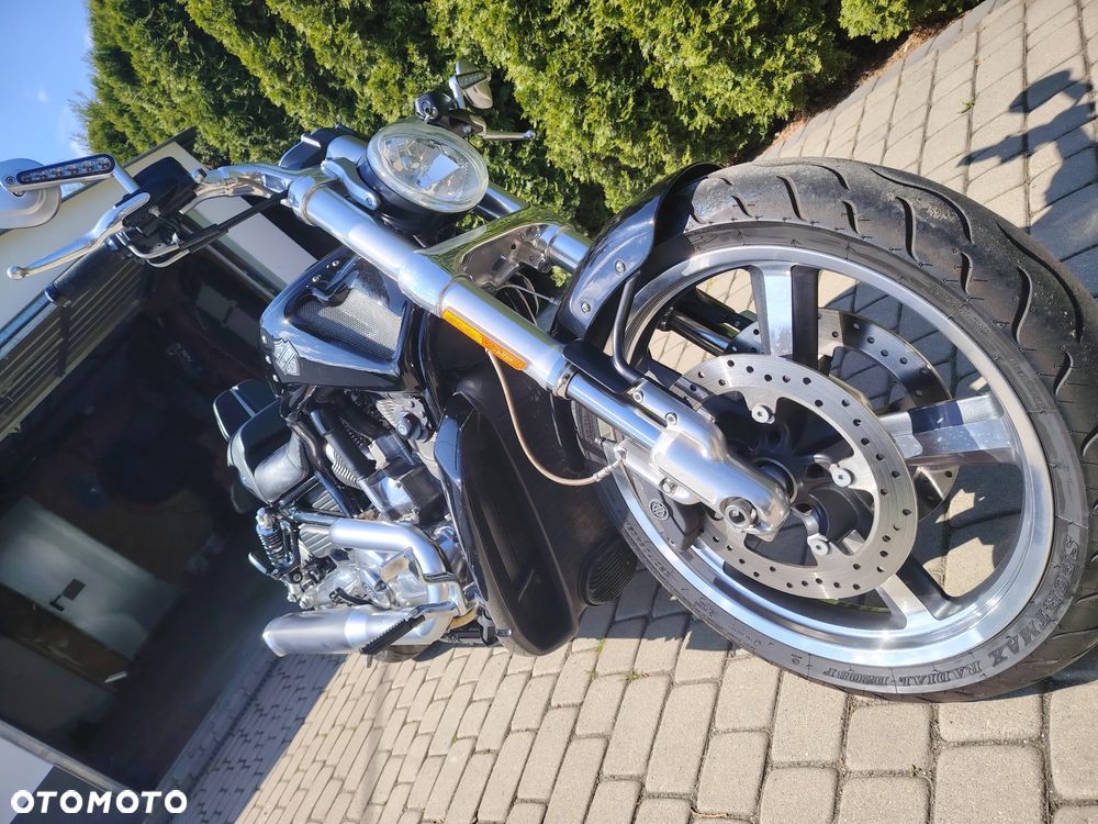 Harley-Davidson V-Rod Muscle - 7