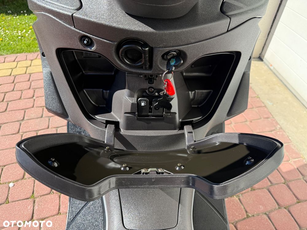 Piaggio X9 - 18