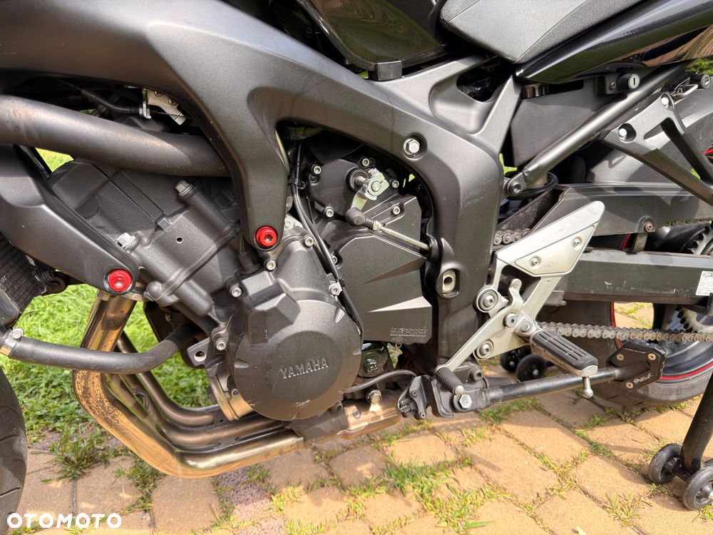 Yamaha FZ6 - 21