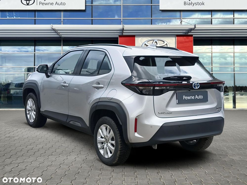 Toyota Yaris Cross Hybrid 1.5 Comfort 4x4 - 3