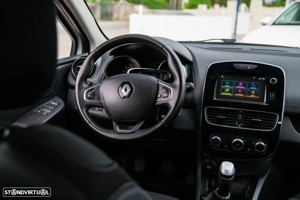Renault Clio 1.5 dCi Comfort - 11