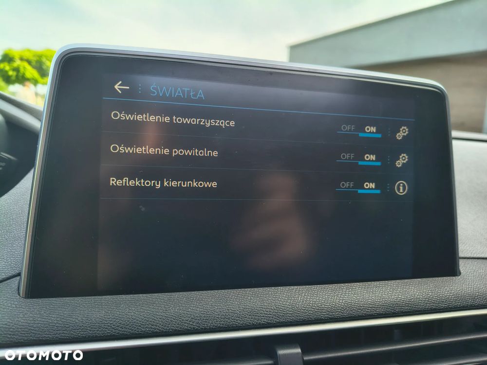 Peugeot 3008 2.0 BlueHDi Allure S&S - 21