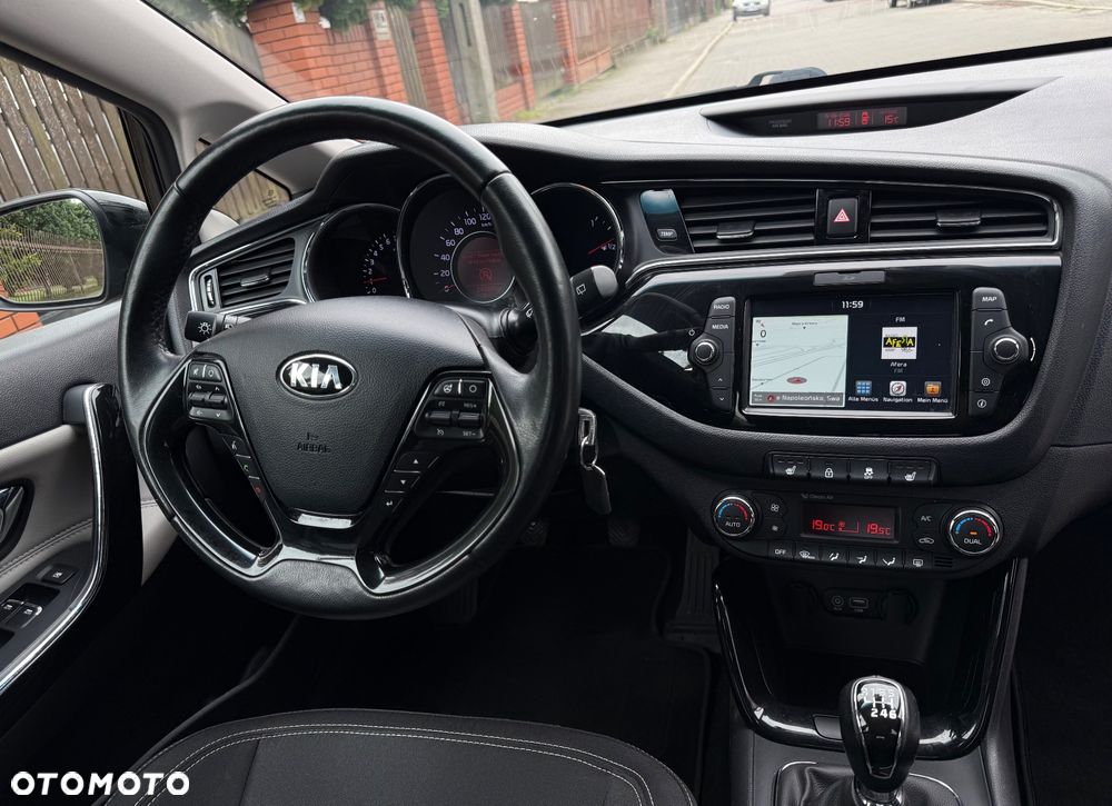Kia Ceed 1.6 GDI Platinum Edition - 15