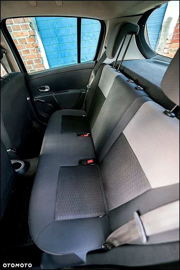Renault Clio - 29