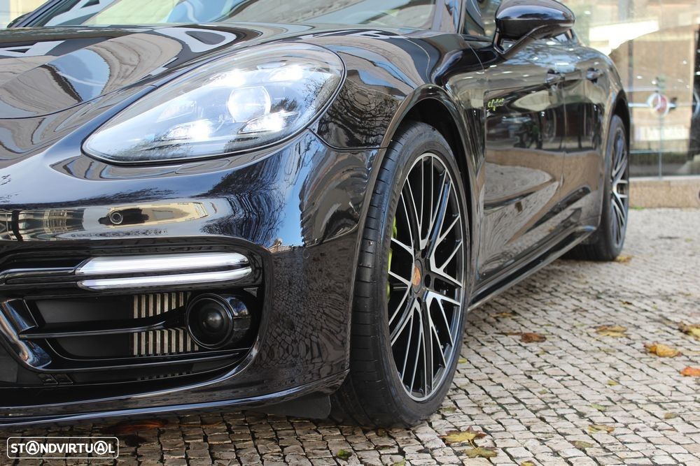 Porsche Panamera Sport Turismo 4 E-Hybrid - 8