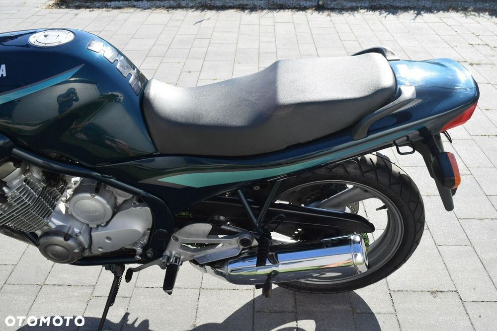 Yamaha XJ - 6