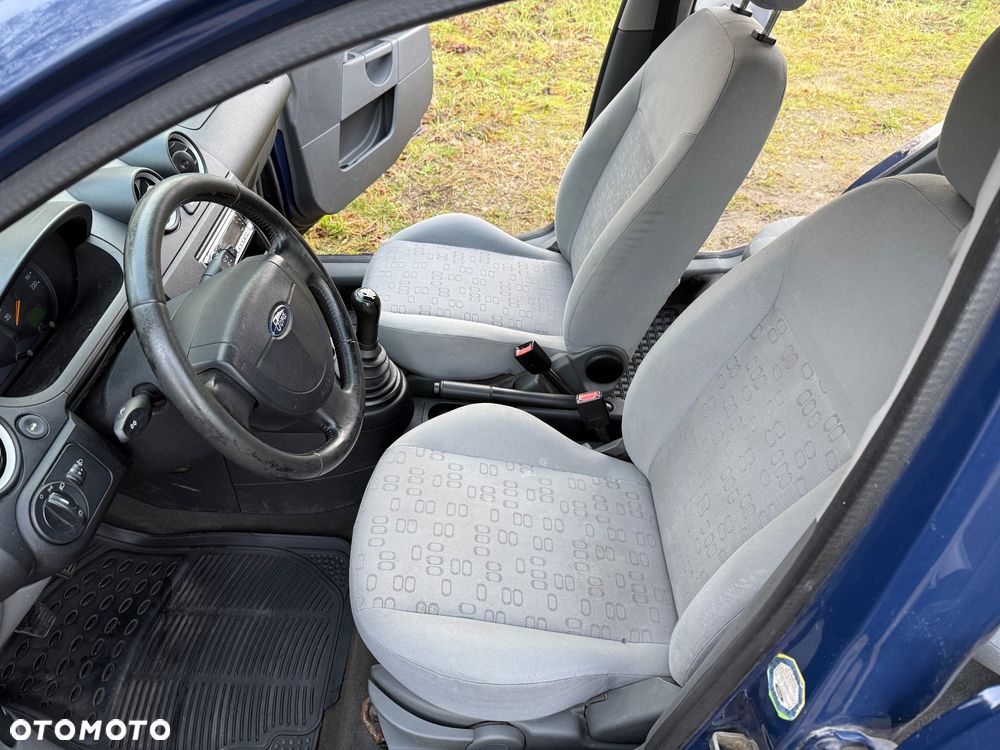 Ford Fiesta 1.3 - 11