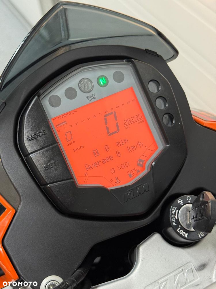 KTM Duke - 17