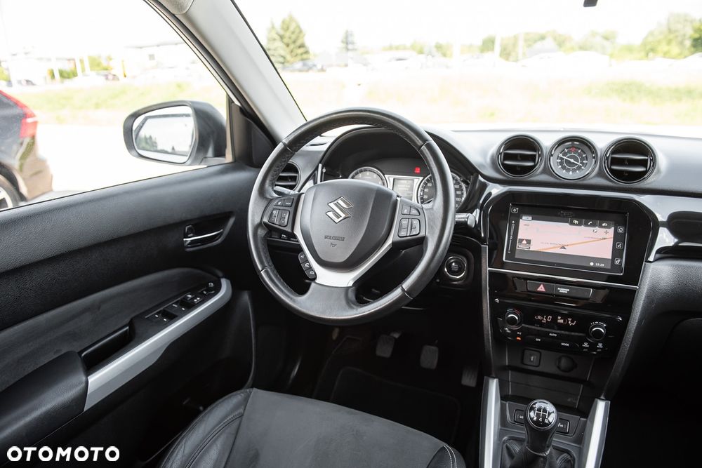 Suzuki Vitara 1.6 (4x4) Allgrip Comfort+ - 27