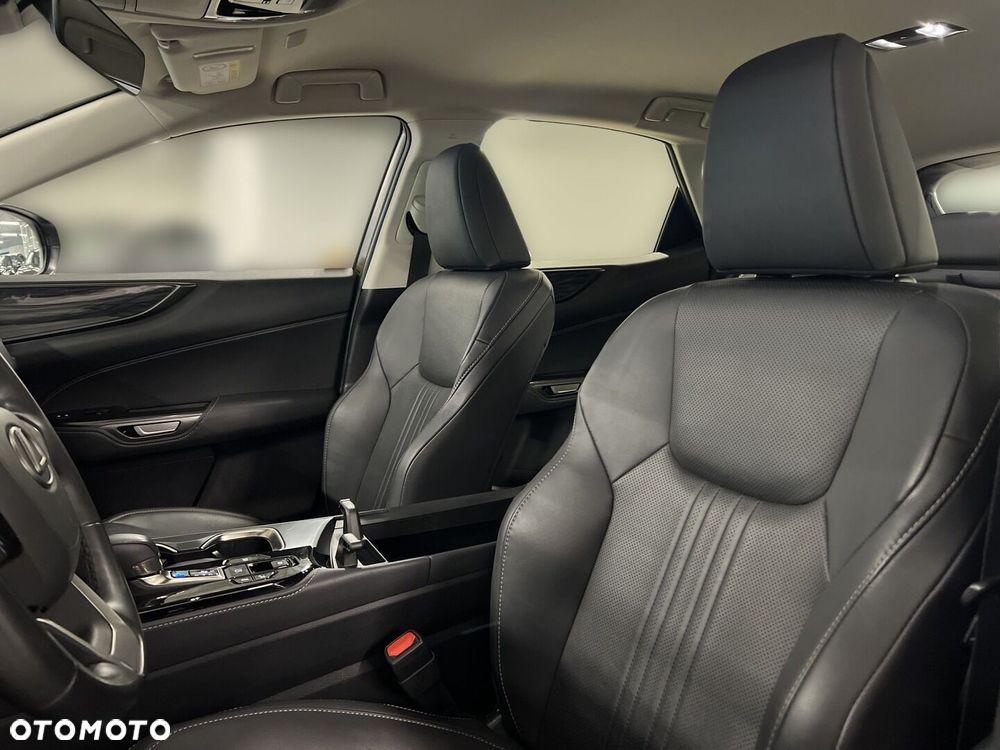Lexus NX 350h Business AWD - 11