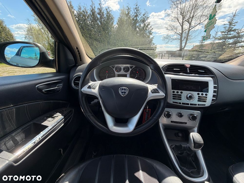 Lancia Delta 1.6 MultiJet 16v Silver - 8