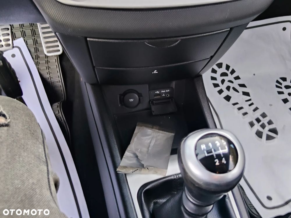 Kia Ceed - 29