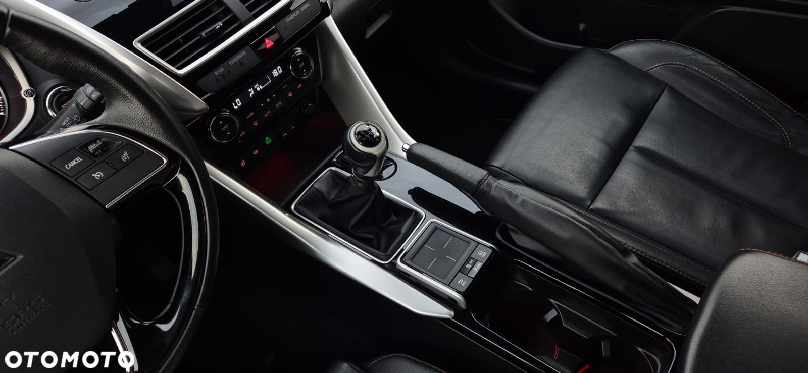 Mitsubishi Eclipse Cross - 33