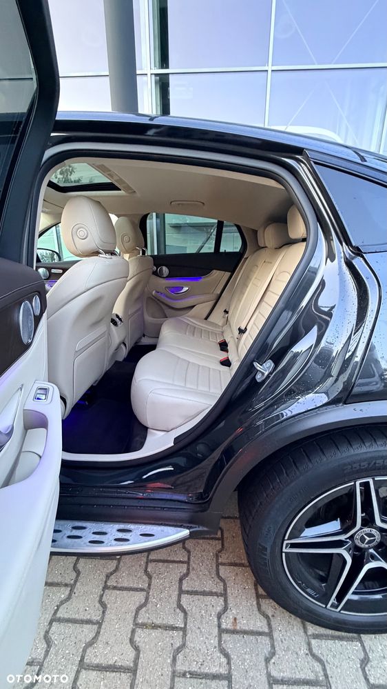 Mercedes-Benz GLC - 36