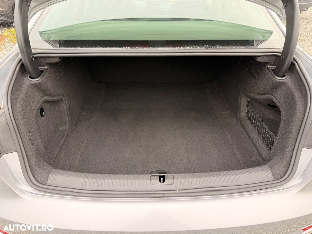 Audi A4 2.0 TDI ultra - 17