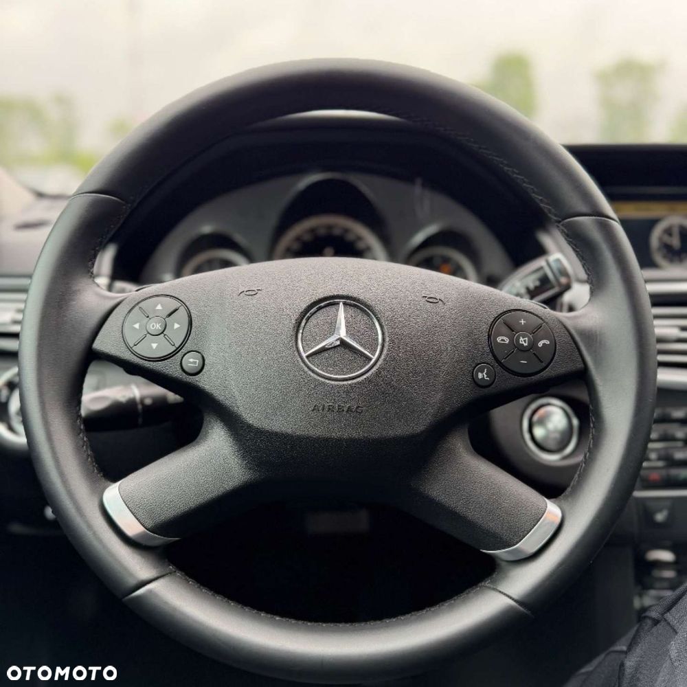 Mercedes-Benz Klasa E - 34