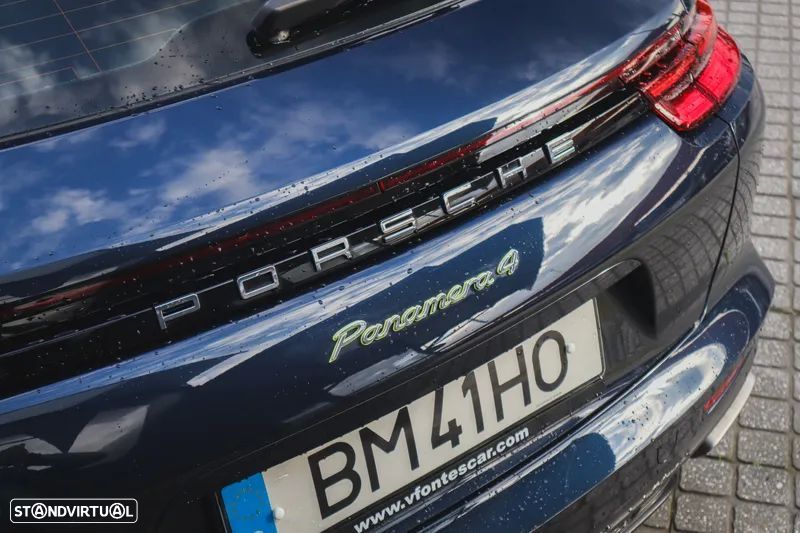 Porsche Panamera Sport Turismo 4 E-Hybrid Platinum Edition - 29