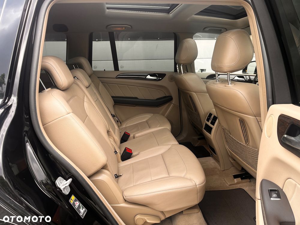 Mercedes-Benz GL - 38