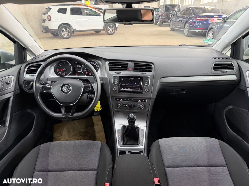 Volkswagen Golf 1.6 TDI BlueMotion Technology Trendline - 16