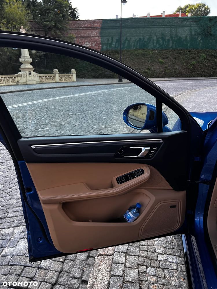 Porsche Macan Standard - 18