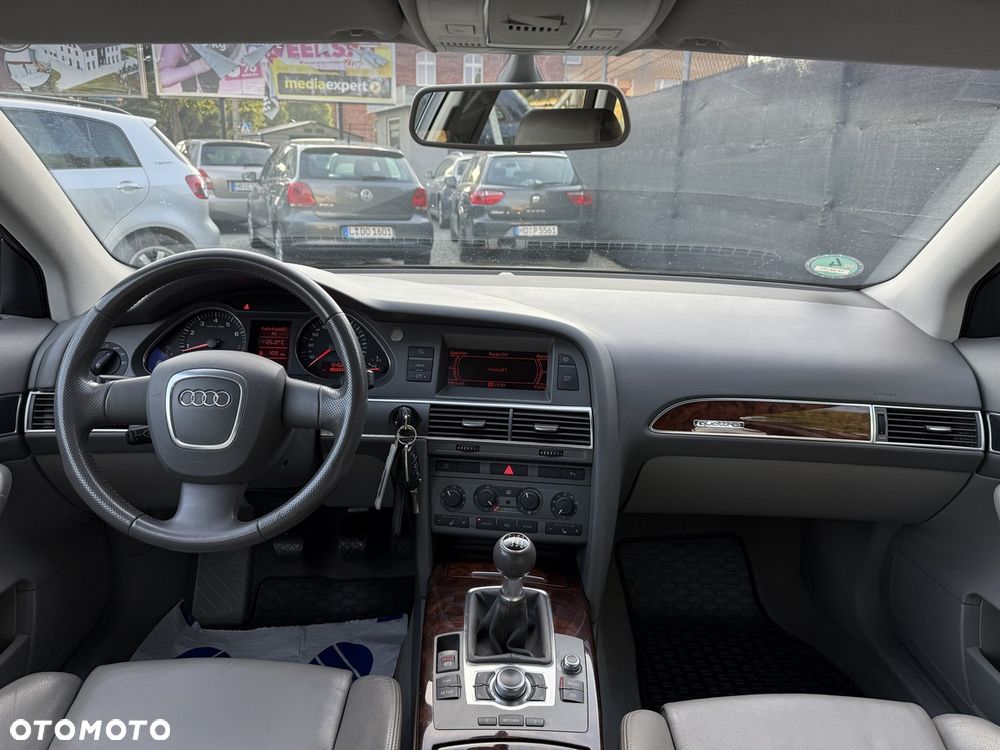 Audi A6 Avant 2.4 quattro - 18