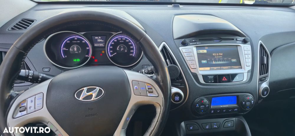 Hyundai ix35 2.0 CRDI 4WD Automatik Premium - 11