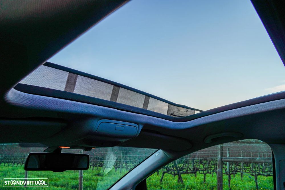 VW Sharan 2.0 TDI Highline - 31