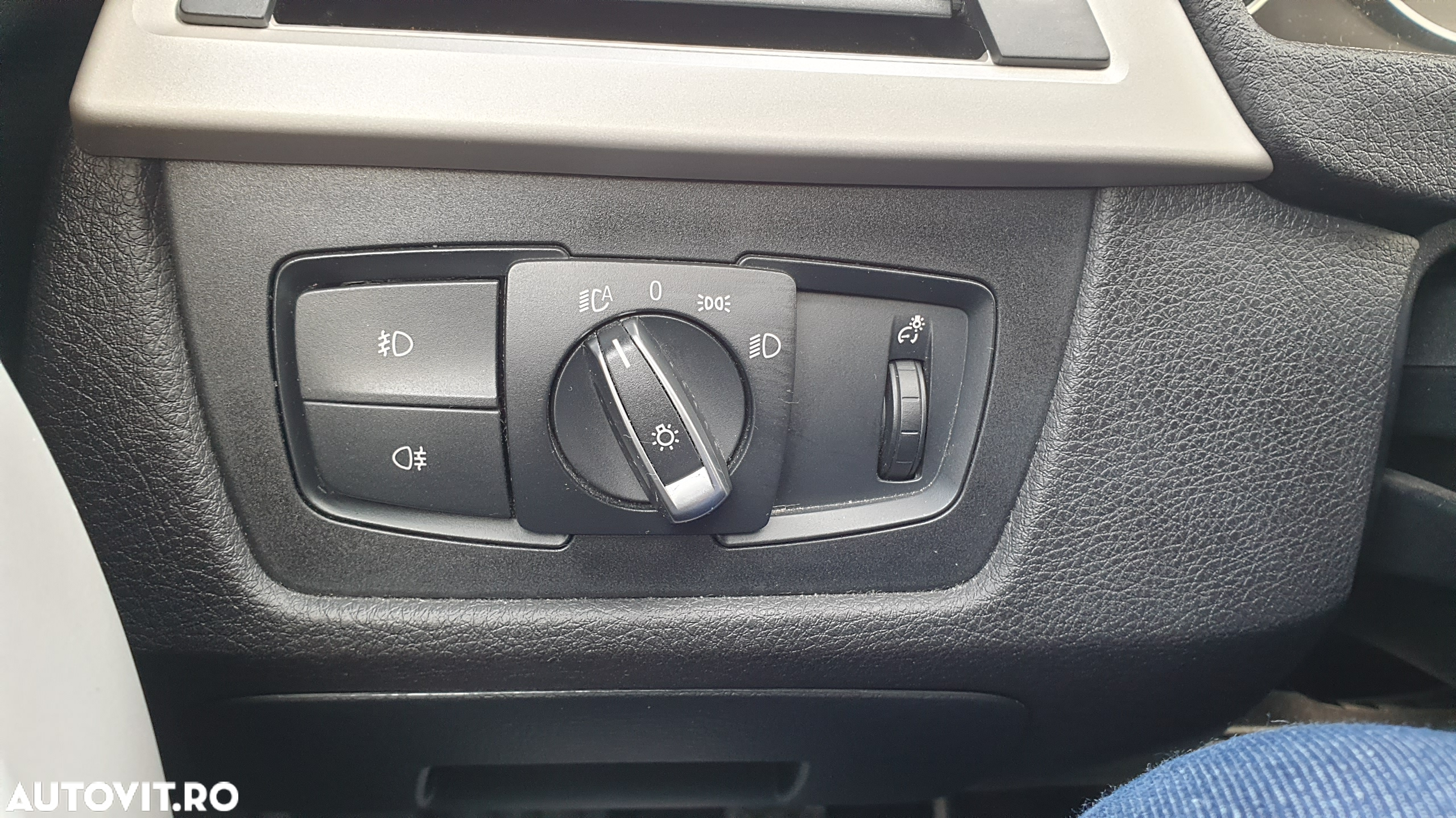 BMW Seria 3 318d xDrive Advantage - 31