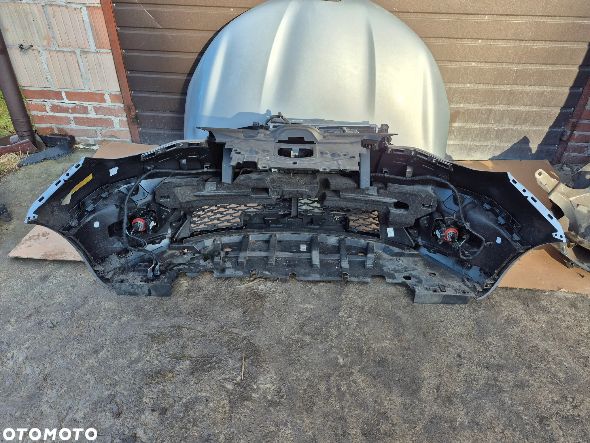 RENAULT ZOE II MASKA BŁOTNIK PRAWY PAS PRZEDNI CHŁODNICE LAMPY KOD LAKIERU TEKQA - 26