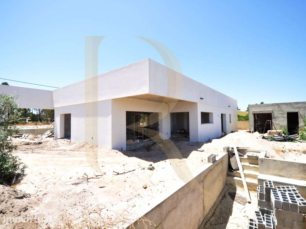 Moradia isolada térrea nova T3 com piscina e garagem na Quinta da M... - Grande imagem: 2/25