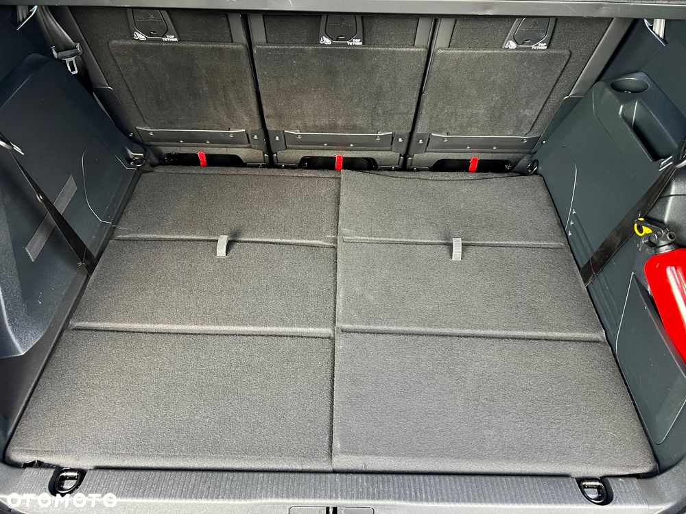 Peugeot 5008 1.5 BlueHDI Allure S&S - 17