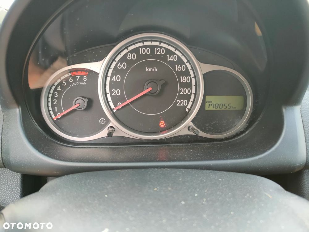 Mazda 2 1.3 Exclusive - 7