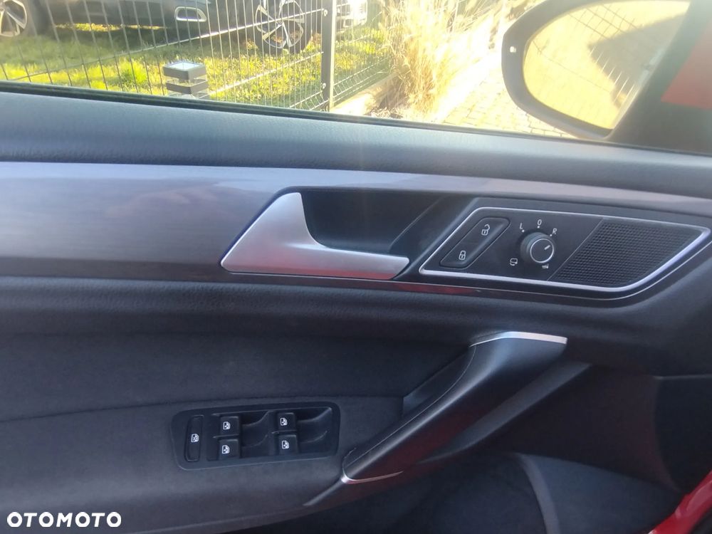 Volkswagen Golf Sportsvan 2.0 TDI BlueMotion Technology Allstar - 16