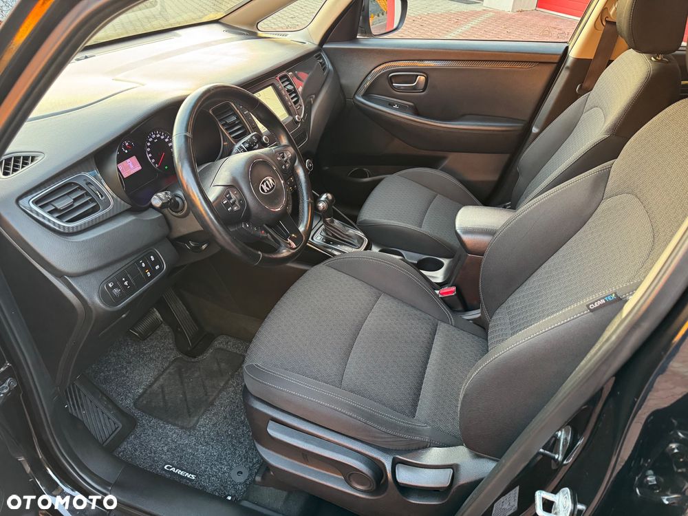 Kia Carens 1.7 CRDi 141 ISG Spirit - 12