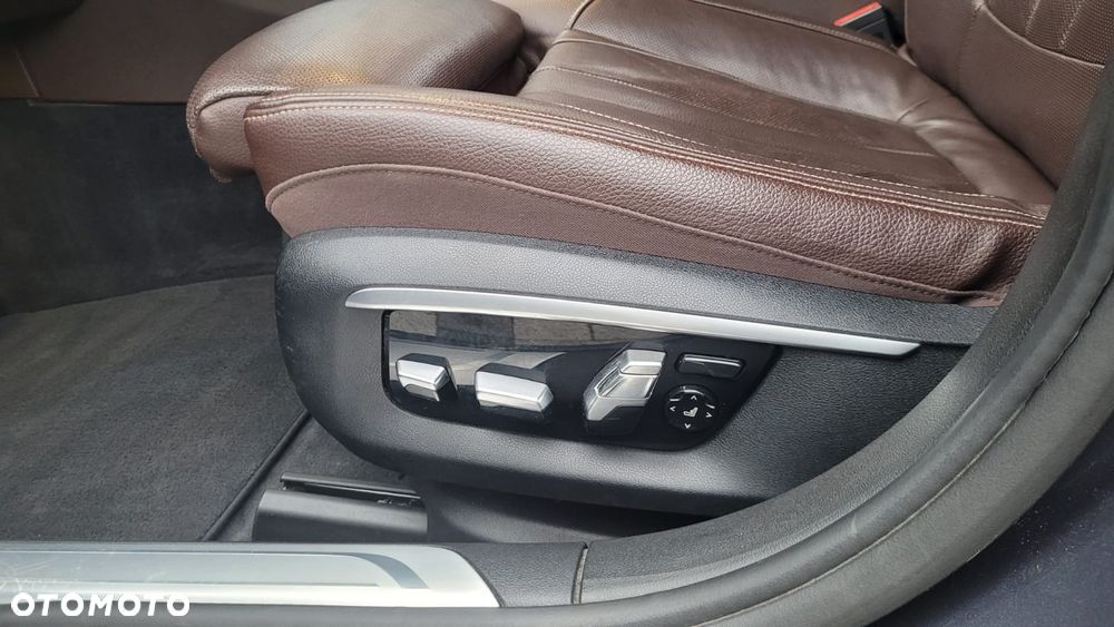 BMW Seria 7 740Ld xDrive - 18