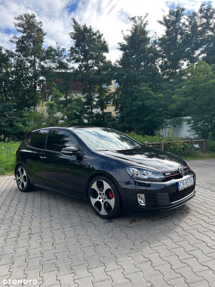 Volkswagen Golf - 5