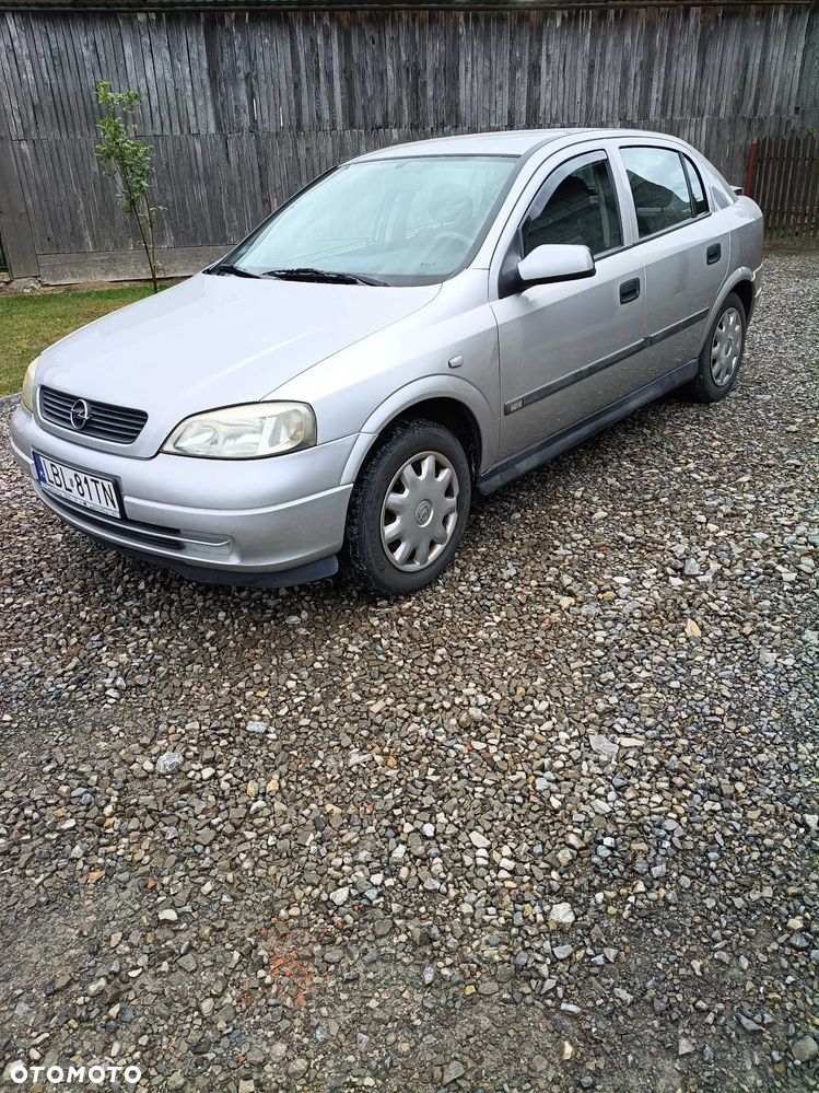 Opel Astra - 1
