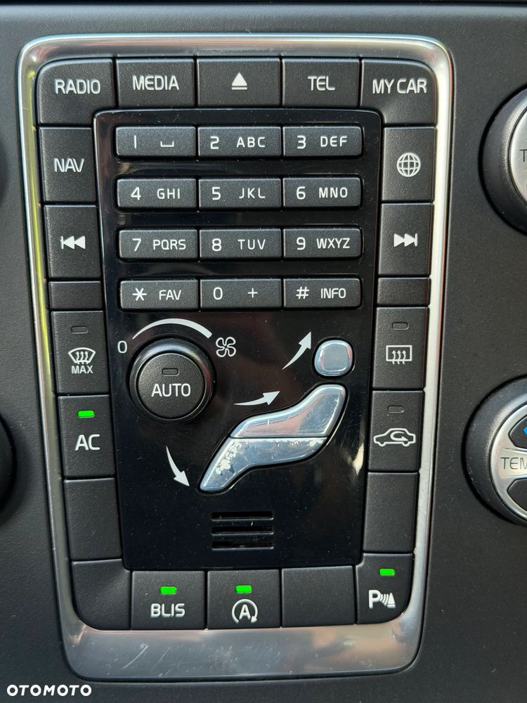 Volvo V60 D3 Drive-E Dynamic Edition (Momentum) - 16