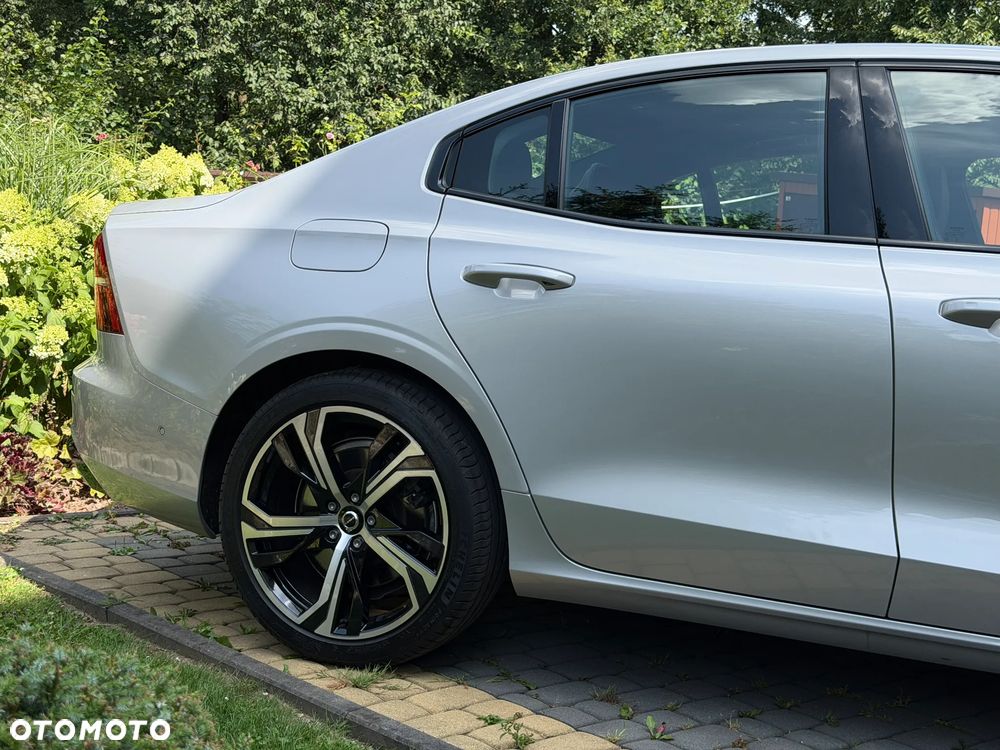 Volvo S60 B5 B AWD Ultimate Dark - 6
