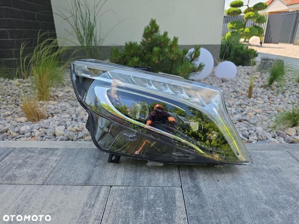 MERCEDES V KLASA VITO 447 LIFT Lampa prawa Full Led Inteligent A4479060201 - 1