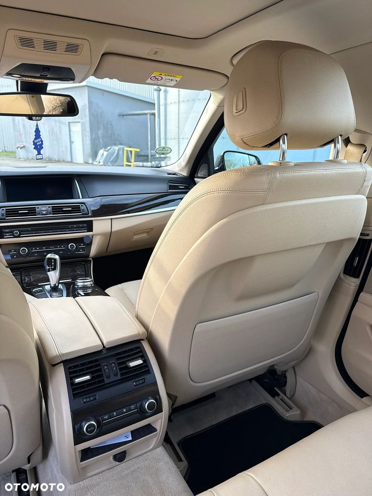 BMW Seria 5 520d - 12