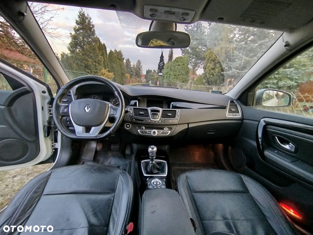 Renault Laguna 2.0 Bose Edition - 9