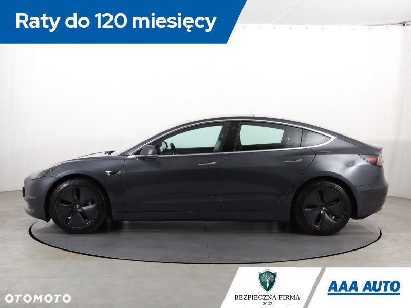 Tesla Model 3 - 3