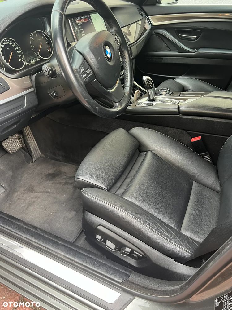 BMW Seria 5 530d Touring - 5