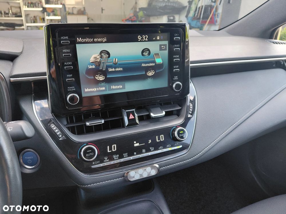 Toyota Corolla 1.8 Hybrid Comfort - 16