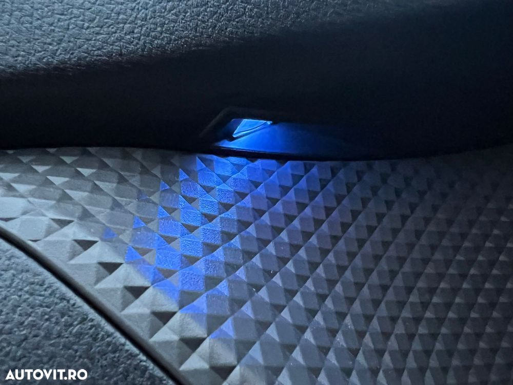 Toyota C-HR 1.8 HSD 4x2 CVT C-ult LED - 24