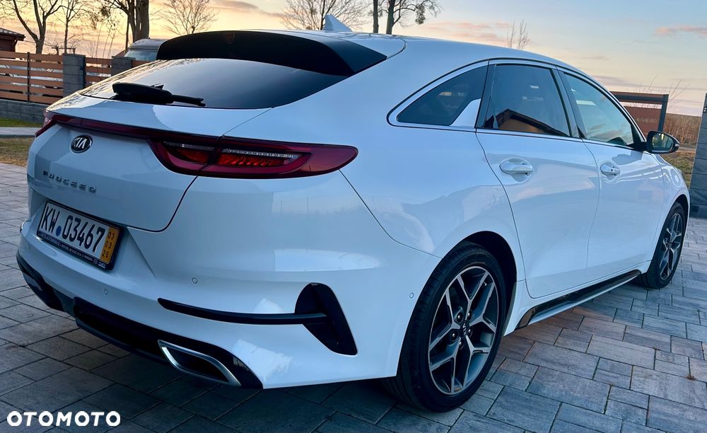 Kia ProCeed 1.4 T-GDI OPF GT LINE - 4