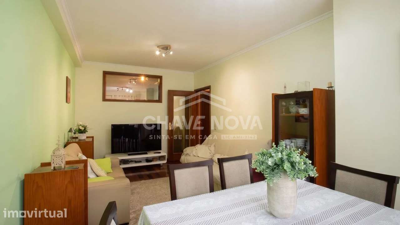 T1+1 c/ Garagem Box em Santa Marinha (Coimbrões) - Grande imagem: 3/29